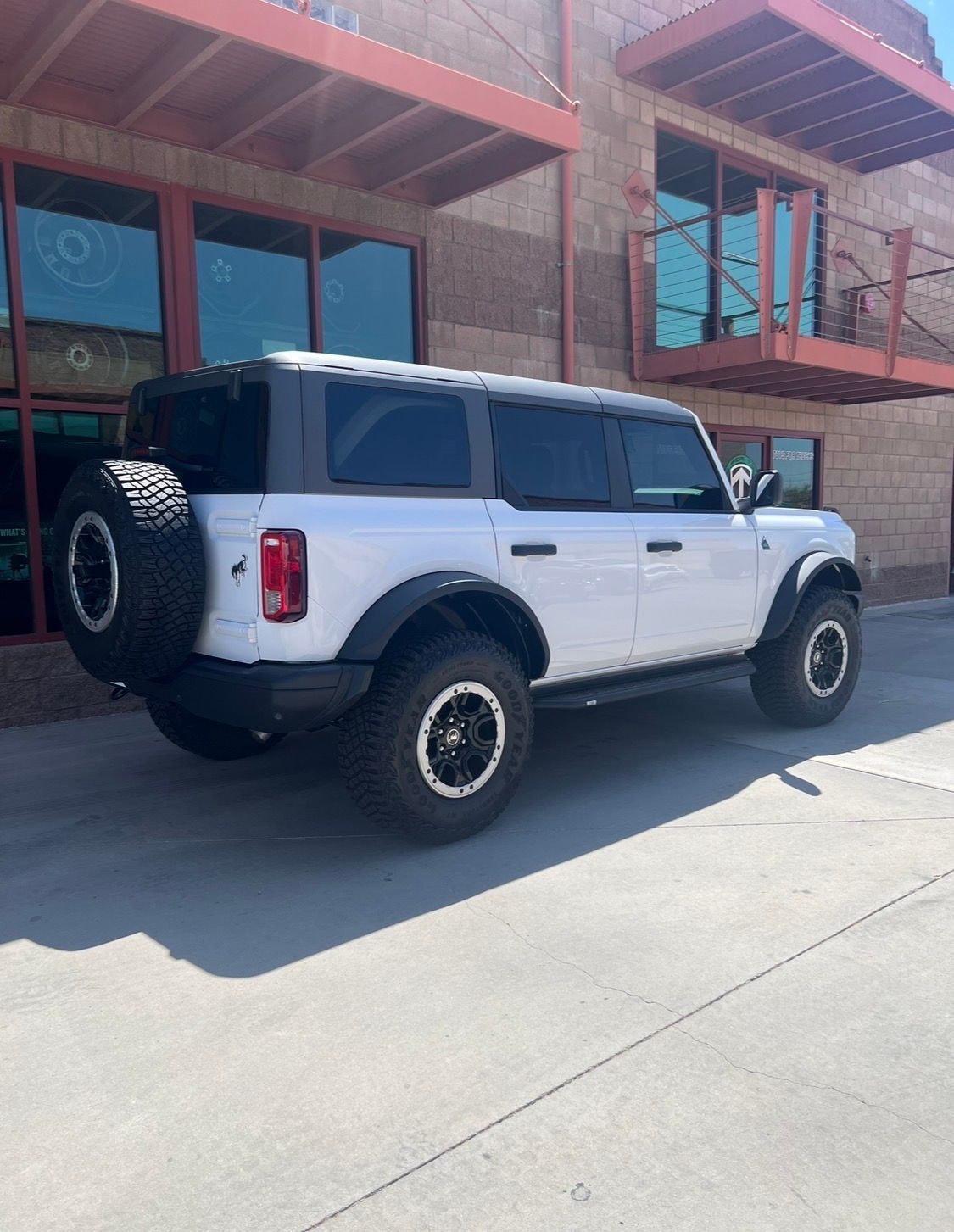 Used 2024 Ford Bronco Black Diamond w/ Sasquatch Package AWD/4WD image 4