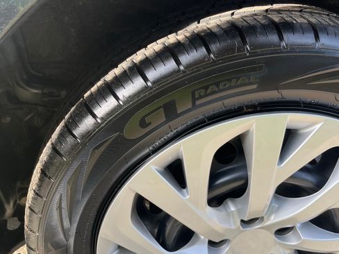 Used 2017 Toyota Corolla LE image 14