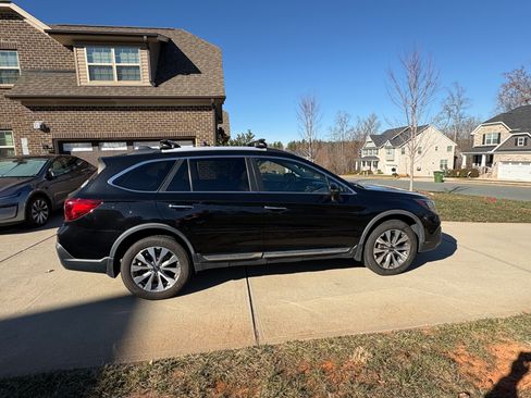 Used 2019 Subaru Outback 2.5i Touring w/ Protection Package #1 image 2