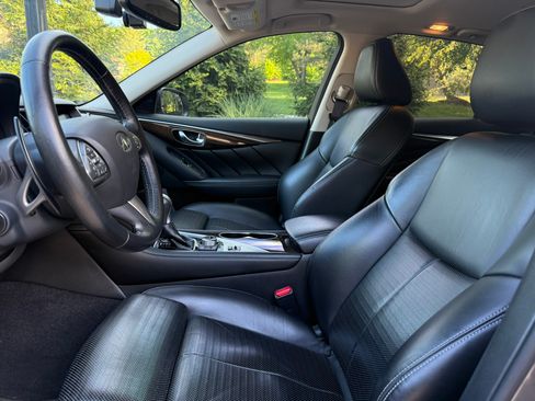 Used 2016 INFINITI Q50 Red Sport 400 AWD/4WD image 9