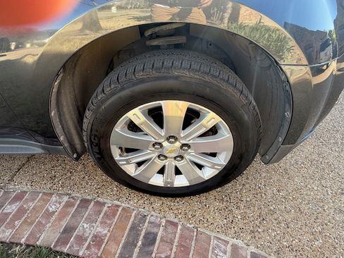 Used 2010 Chevrolet Equinox LTZ image 5