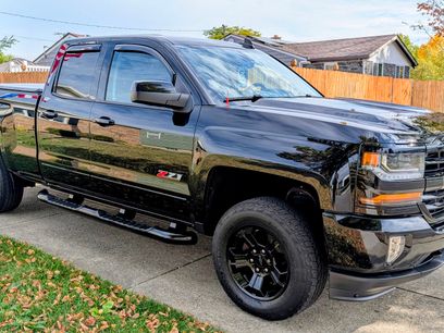Used 2017 Chevrolet Silverado 1500 LT w/ Midnight Edition