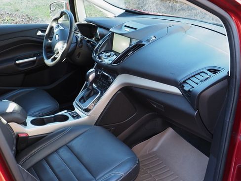 Used 2015 Ford C-MAX SEL w/ Equipment Group 302A image 11