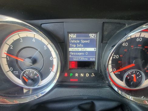 Used 2014 Dodge Grand Caravan SXT w/ Rear Park Assist Package FWD image 12