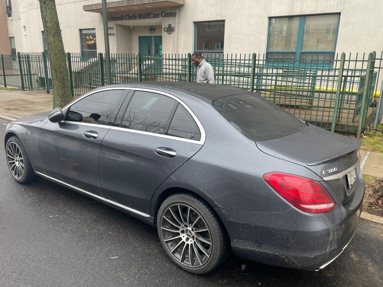 Used 2016 Mercedes-Benz C 300 4MATIC Sedan image 5