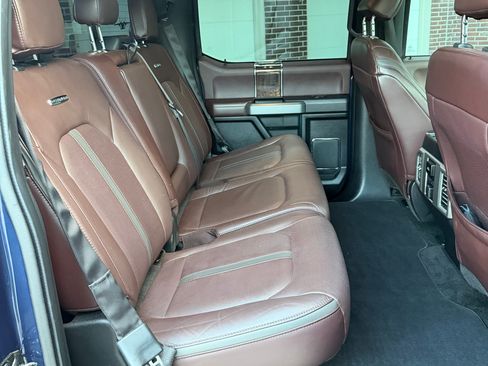 Used 2015 Ford F150 Platinum w/ Equipment Group 701A Luxury AWD/4WD image 13