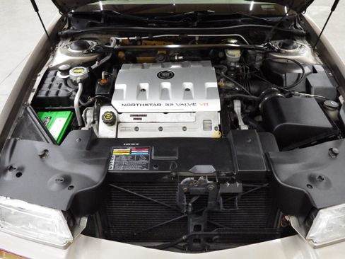 Used 2002 Cadillac Eldorado ESC w/ Preffered Equipment Group FWD image 15