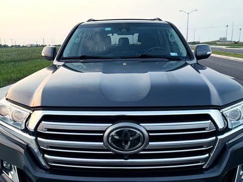 Used 2019 Toyota Land Cruiser AWD/4WD image 23