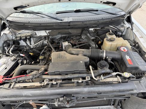 Used 2010 Ford F150 STX AWD/4WD image 2