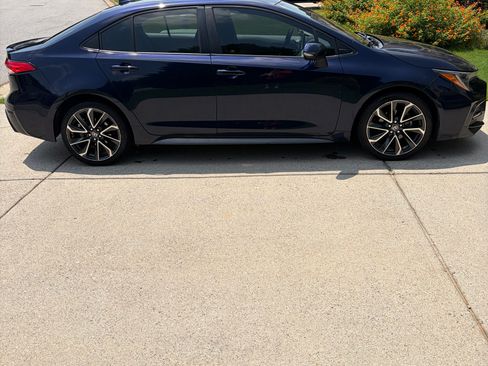 Used 2020 Toyota Corolla SE FWD image 5