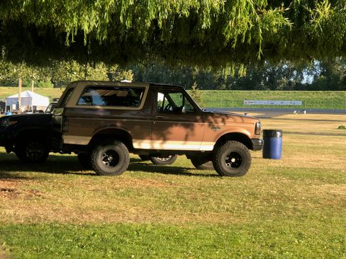 Used 1992 Ford Bronco image 14