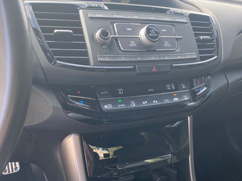 Used 2016 Honda Accord Sport image 14