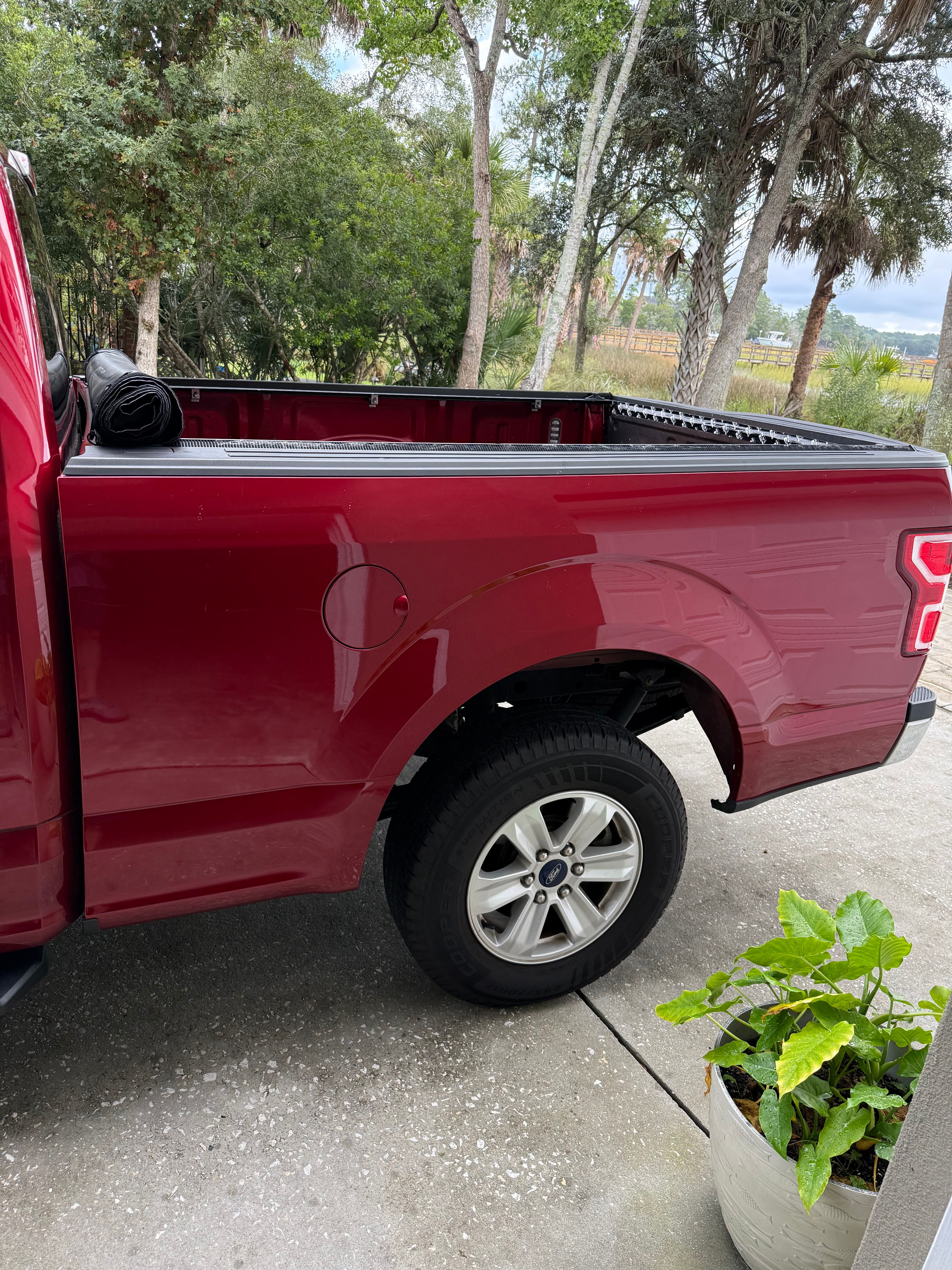 Used 2018 Ford F150 XLT w/ Equipment Group 301A Mid RWD image 26