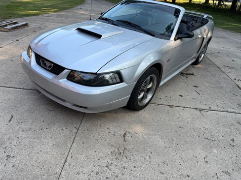 Used 2003 Ford Mustang GT Premium RWD image 2