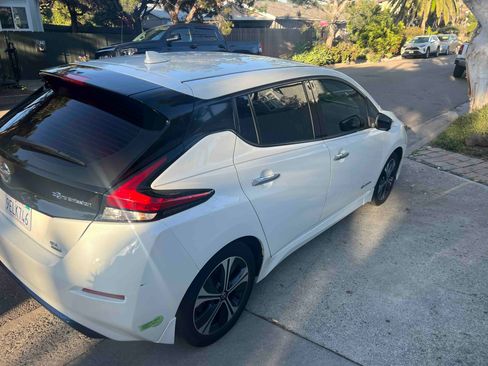 Used 2019 Nissan Leaf SL Plus image 28