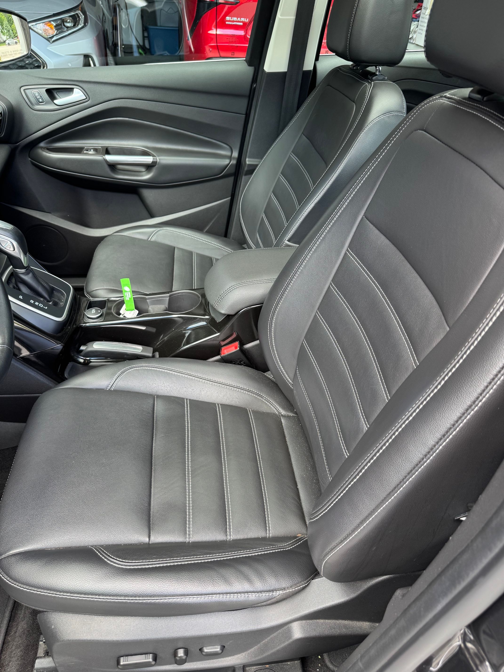 Used 2017 Ford C-MAX Energi Titanium w/ Equipment Group 501A FWD image 2