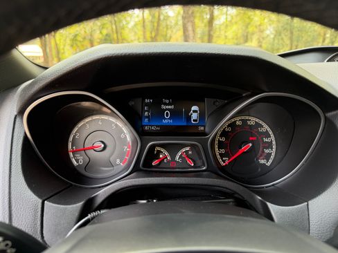 Used 2016 Ford Focus ST image 2