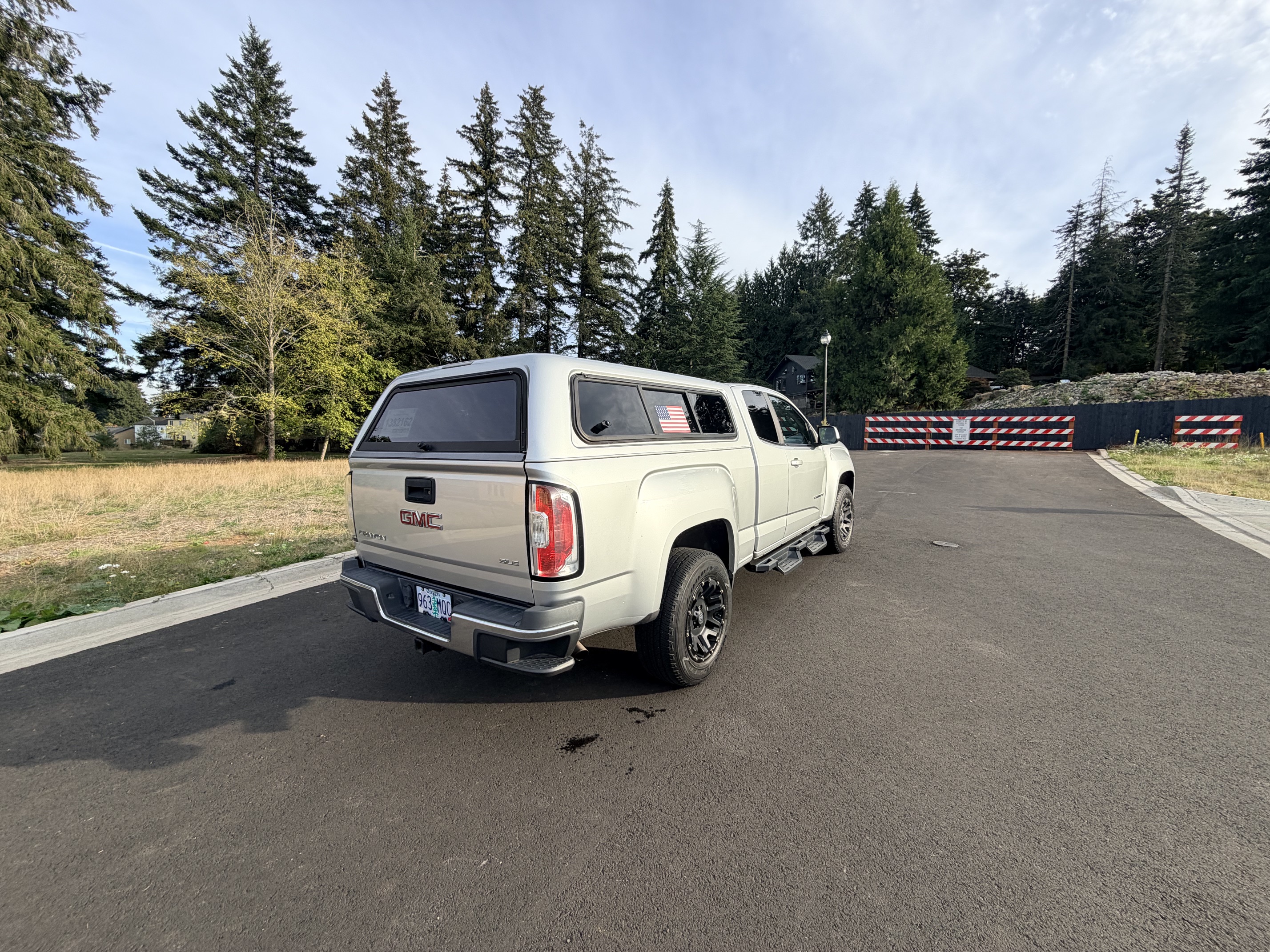 Used 2016 GMC Canyon SLE w/ SLE Convenience Package RWD image 5