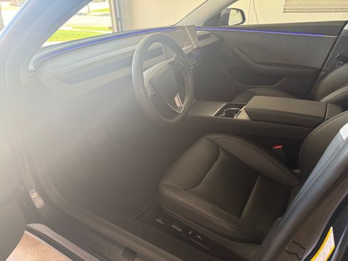 Used 2024 Tesla Model 3 Standard Range RWD image 9