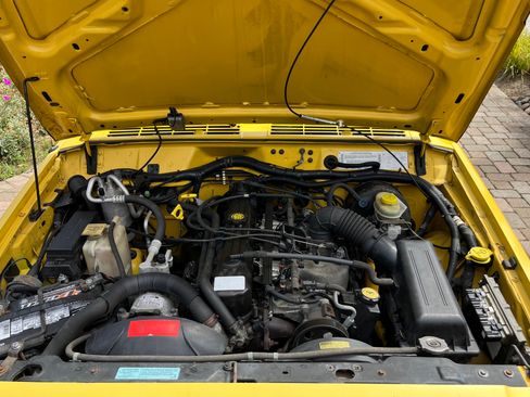 Used 2000 Jeep Cherokee Sport AWD/4WD image 12