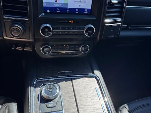Used 2020 Ford Expedition Limited w/ Special Edition Package image 10