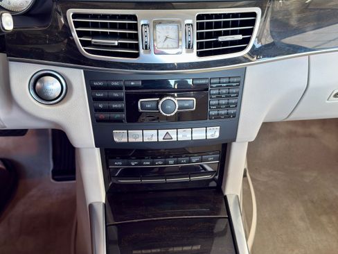 Used 2014 Mercedes-Benz E 350 Sedan image 19