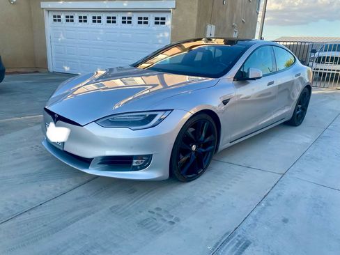 Used 2016 Tesla Model S 90D image 14
