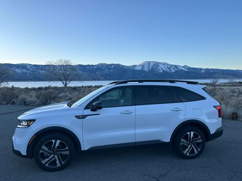 Used 2021 Kia Sorento SX Prestige image 1