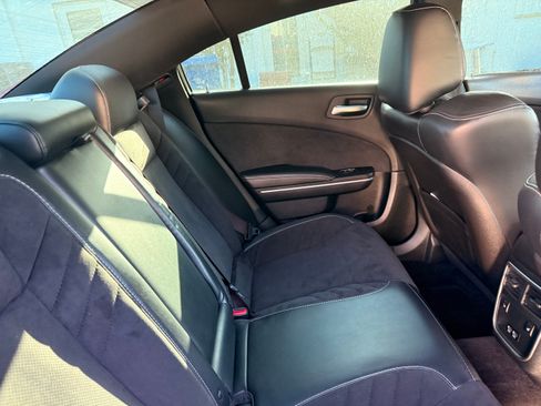 Used 2015 Dodge Charger SRT RWD image 6