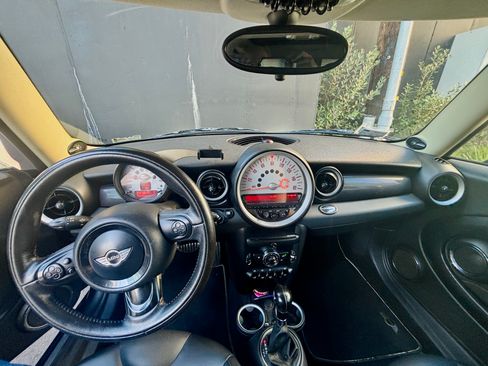 Used 2012 MINI Cooper S image 9