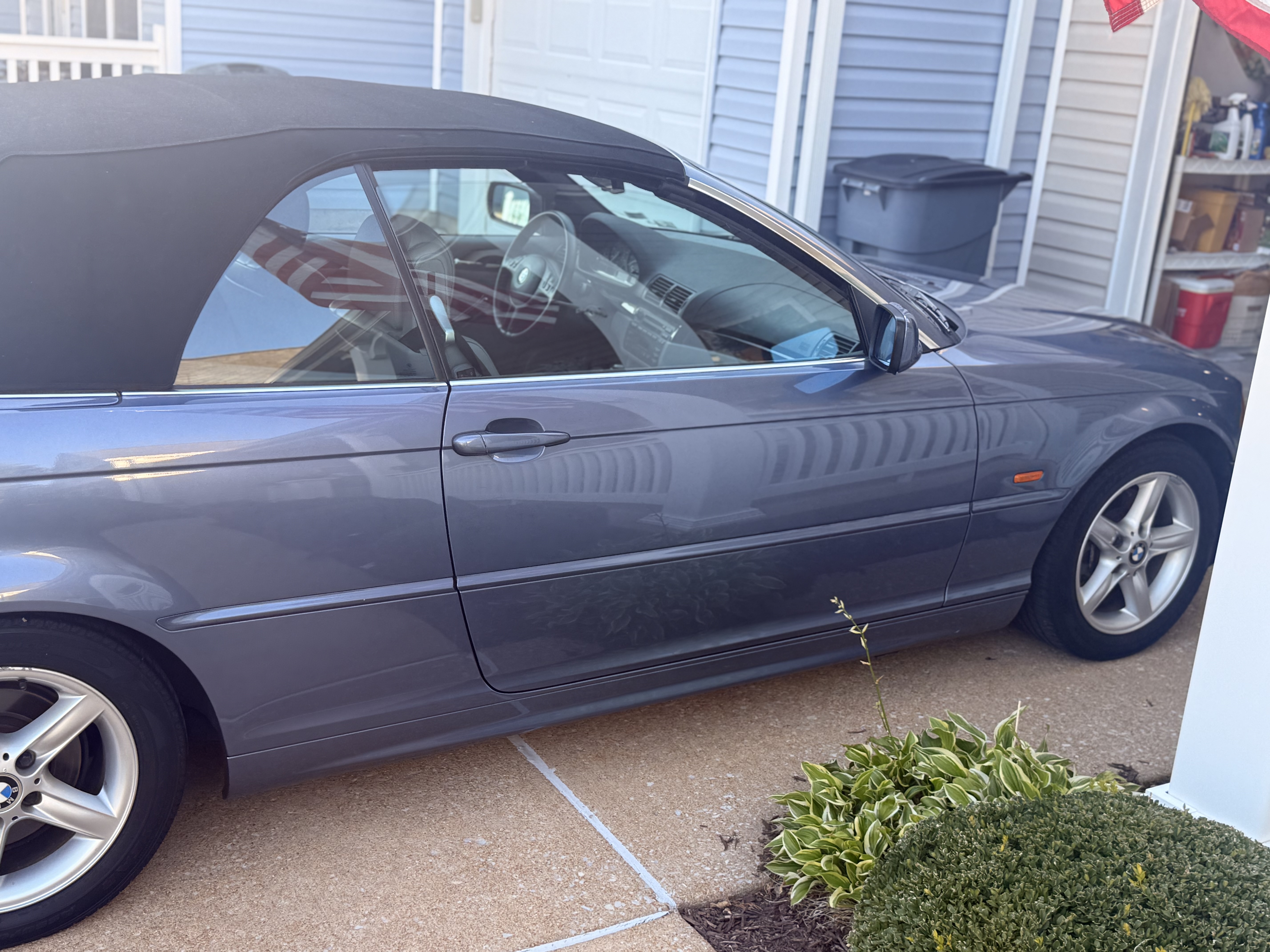 Used 2002 BMW 325Ci Convertible RWD image 2