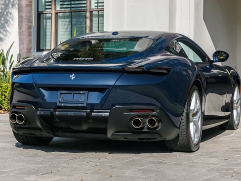 Used 2021 Ferrari Roma image 1
