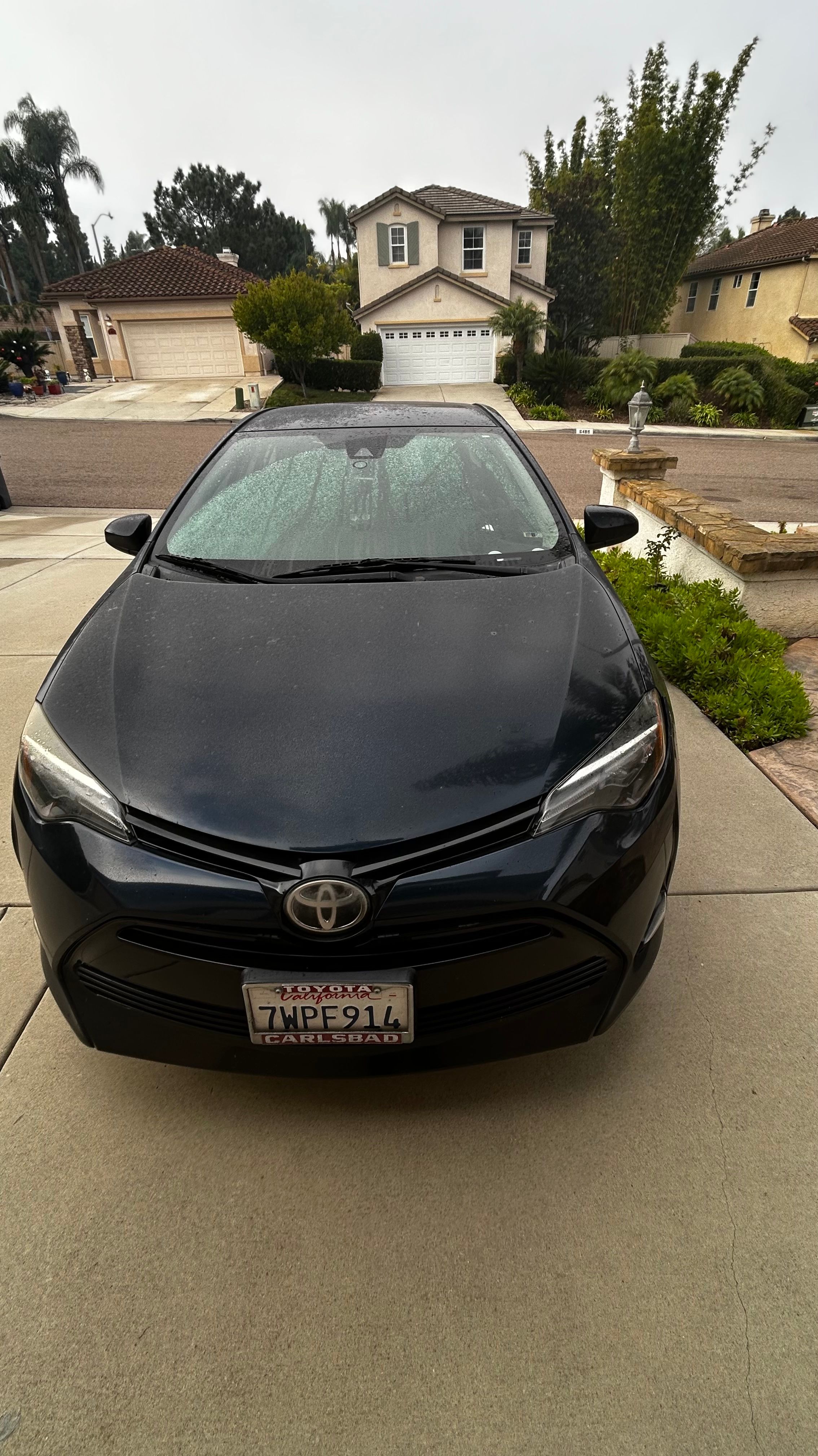Used 2017 Toyota Corolla LE FWD image 5