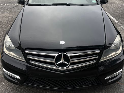 Used 2014 Mercedes-Benz C 250 Sedan image 6
