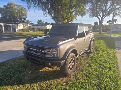 Used 2024 Ford Bronco Big Bend image 1