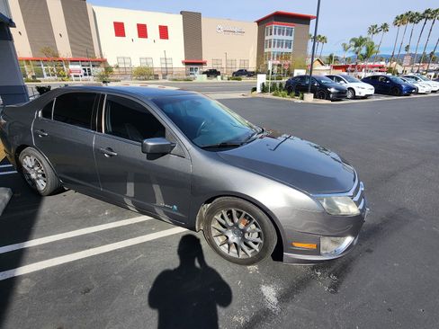 Used 2012 Ford Fusion Hybrid Sedan 4D image 4