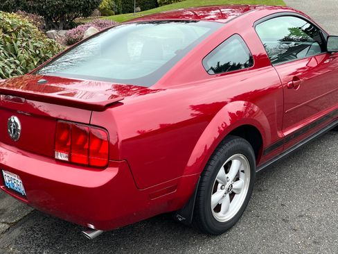Used 2008 Ford Mustang Coupe image 4