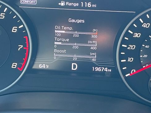 Used 2018 Kia Stinger GT2 AWD/4WD image 15