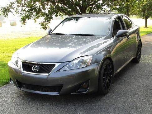 Used 2012 Lexus IS 250 w/ Preferred Accessory Package image 8