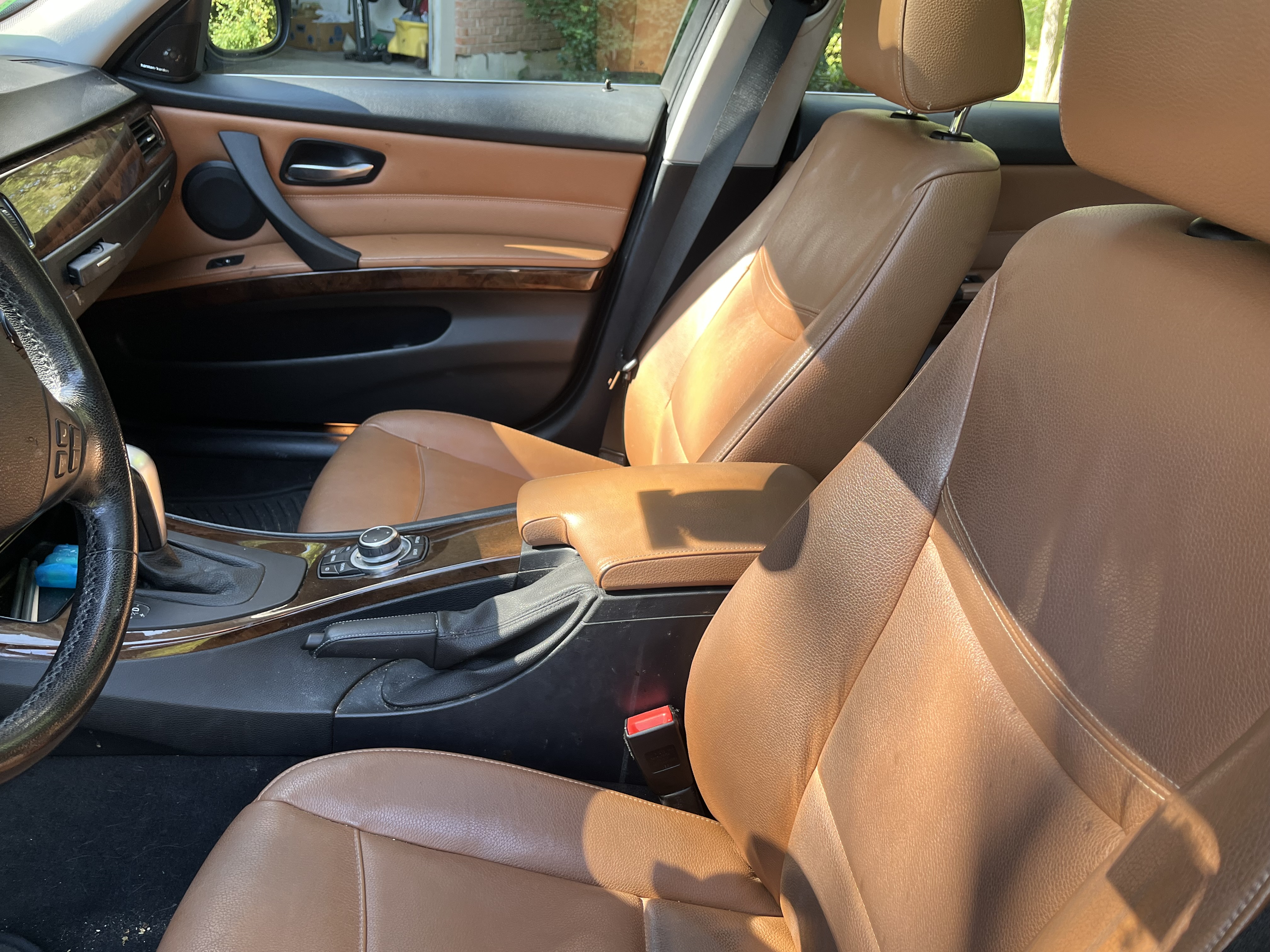 Used 2011 BMW 335i xDrive Sedan AWD/4WD image 8
