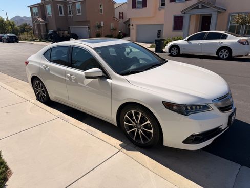 Used 2016 Acura TLX V6 SH-AWD w/ Advance Package image 2
