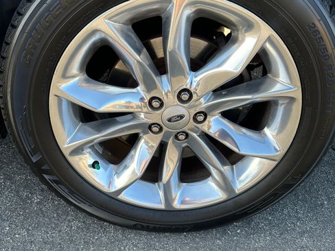 Used 2014 Ford Explorer XLT w/ Equipment Group 201A FWD image 12