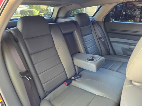 Used 2005 Dodge Magnum R/T w/ Convenience Group II image 12