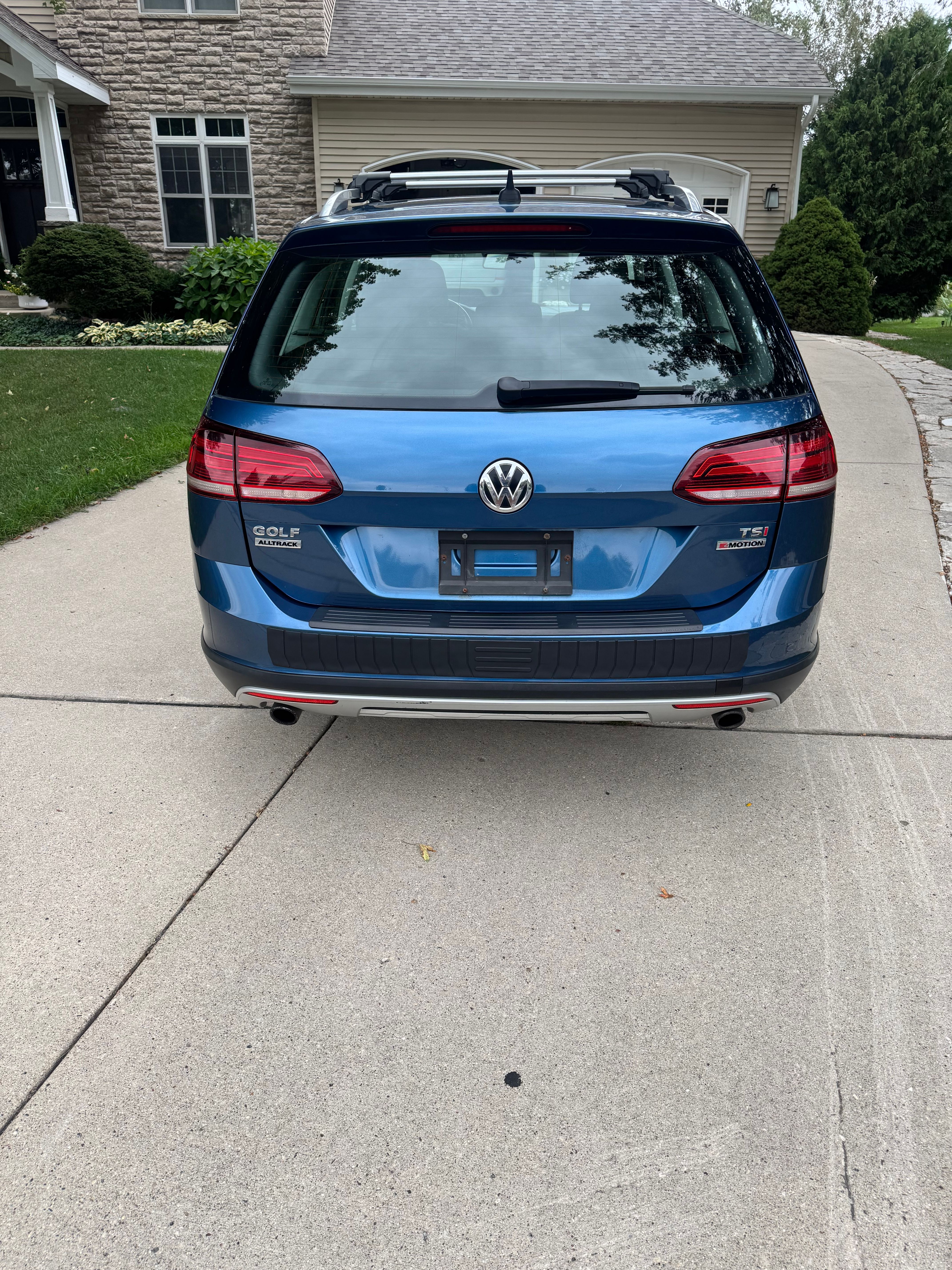 Used 2018 Volkswagen Golf Alltrack SE AWD/4WD image 6