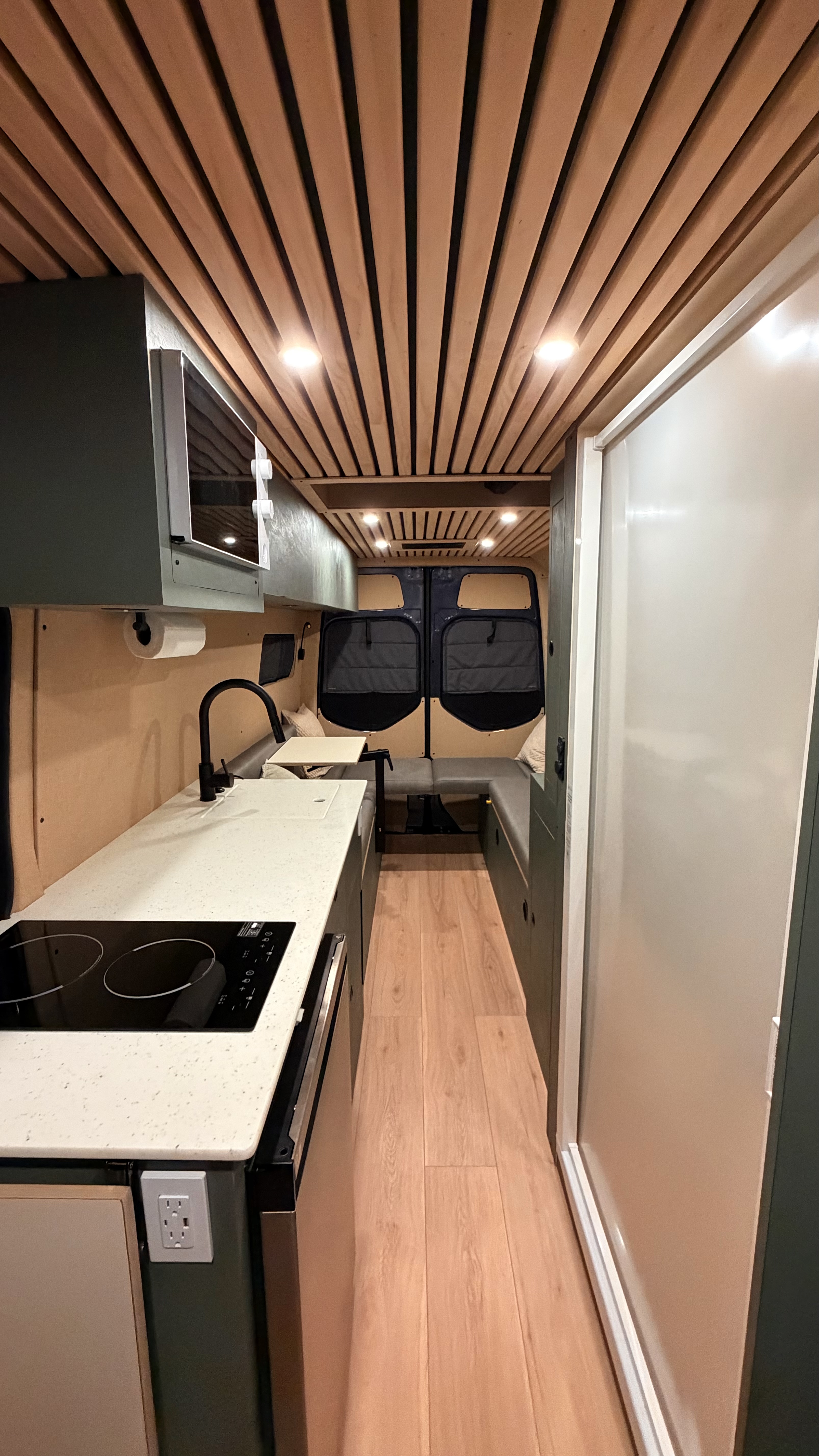 Used 2024 Mercedes-Benz Sprinter 2500 image 26