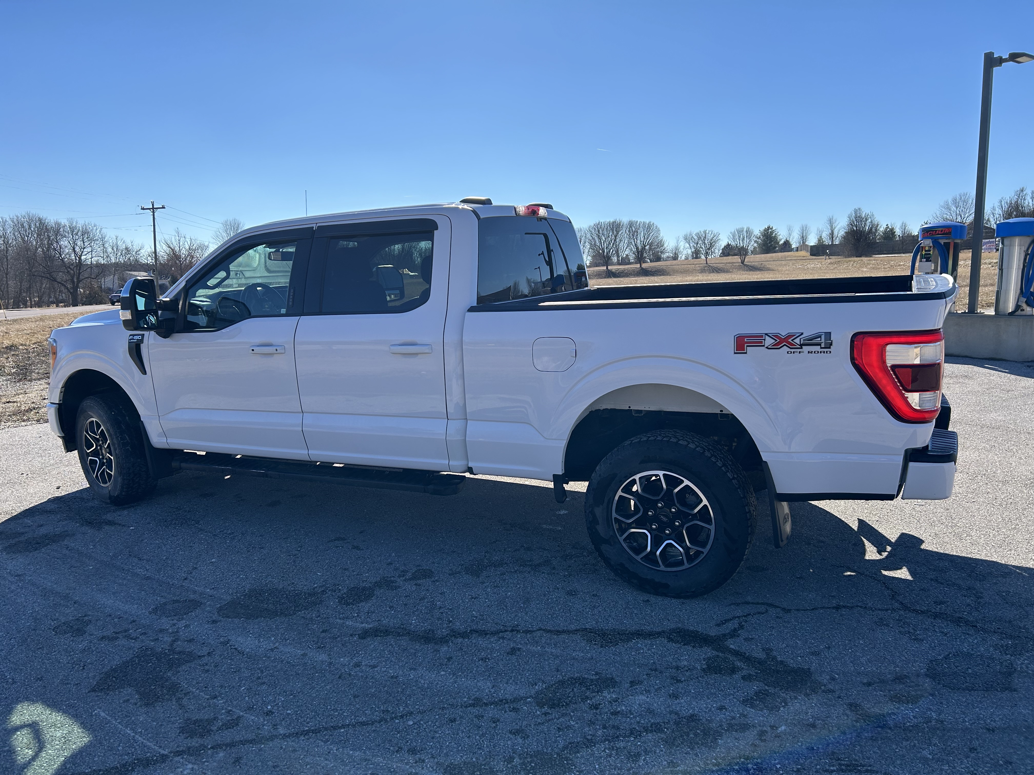 Used 2022 Ford F150 Lariat w/ Equipment Group 502A High AWD/4WD image 2