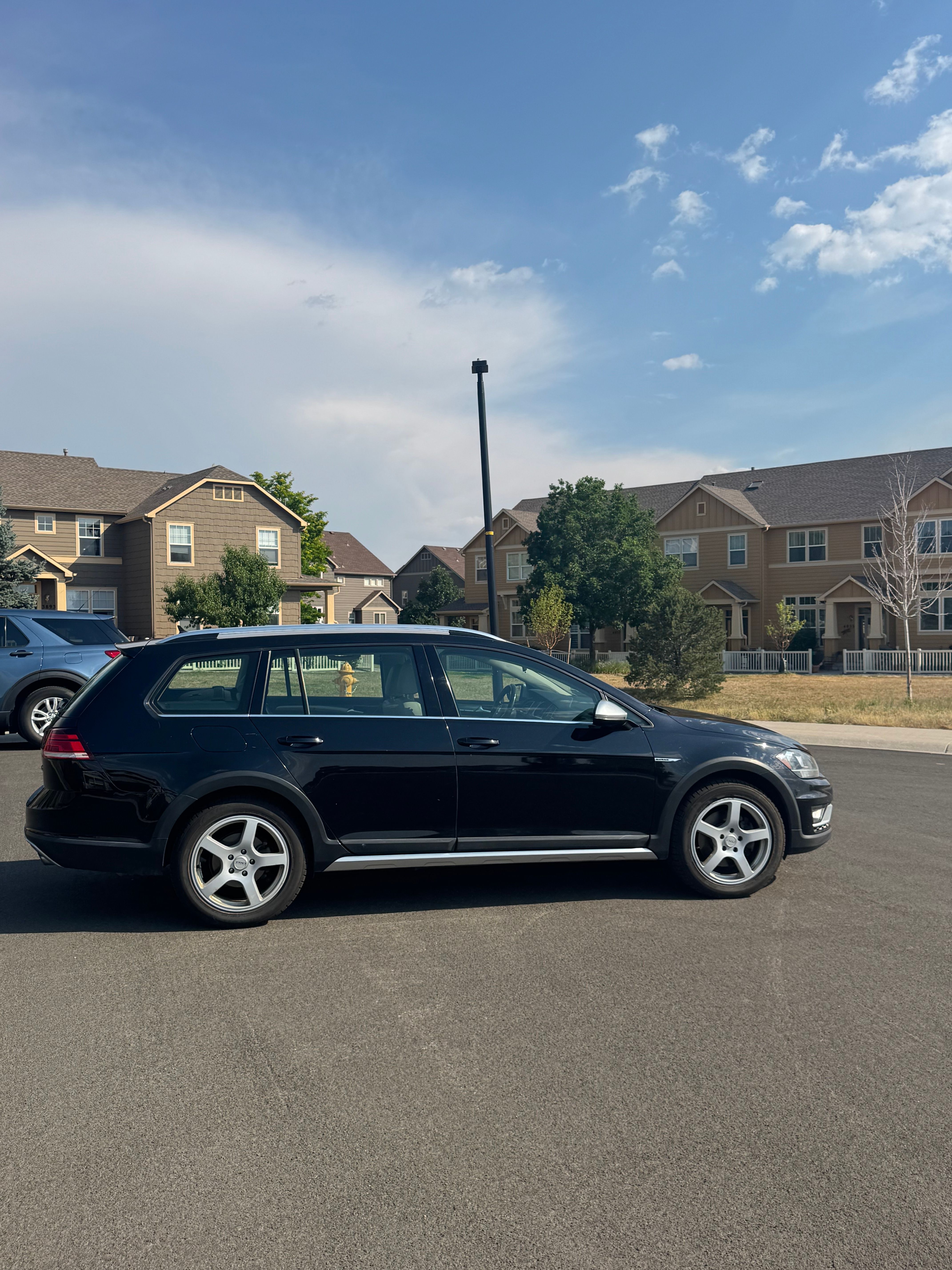 Used 2019 Volkswagen Golf Alltrack S AWD/4WD image 4