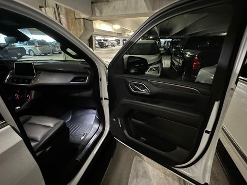 Used 2023 Chevrolet Suburban LT image 17