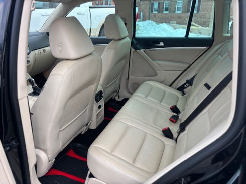 Used 2013 Volkswagen Tiguan SEL image 14