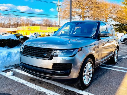 Used 2018 Land Rover Range Rover HSE image 2